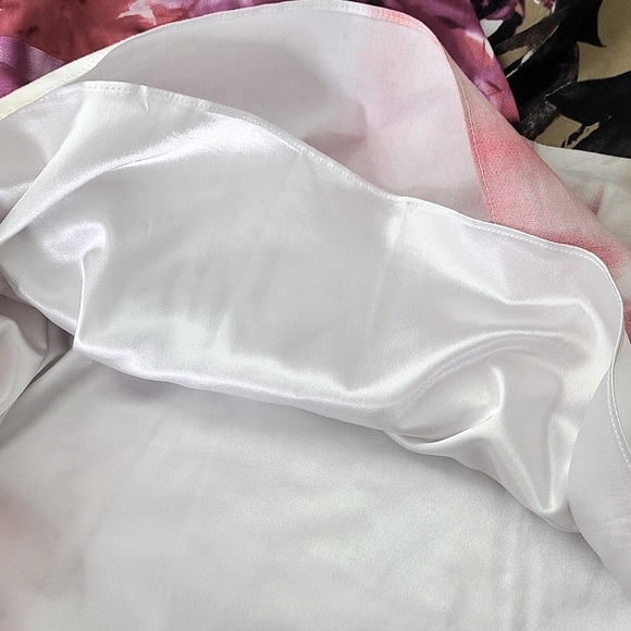 Tahari Floral Pink V-Neck Sleeveless Blouse | S - Picture 7 of 11